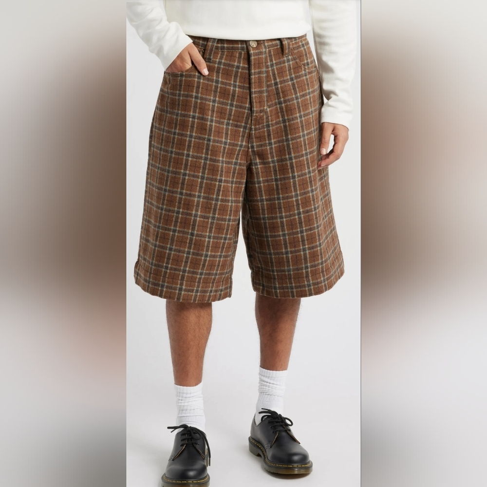 Elwood English Everyday Short